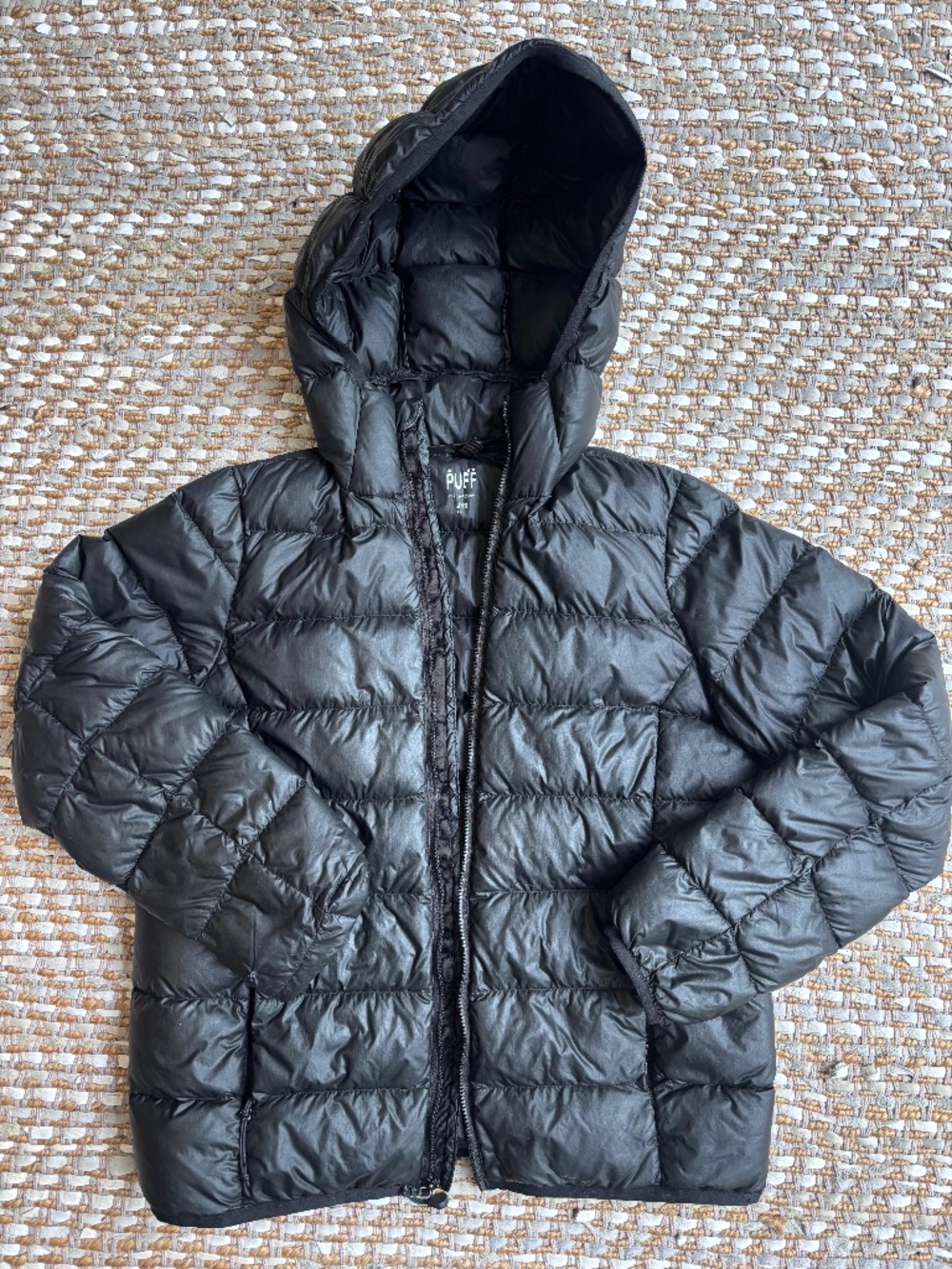 Aritzia Little Puff Black XXS